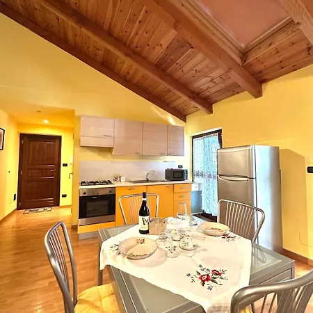 Elegante Loft Nel Centro Storico Di Савильяно